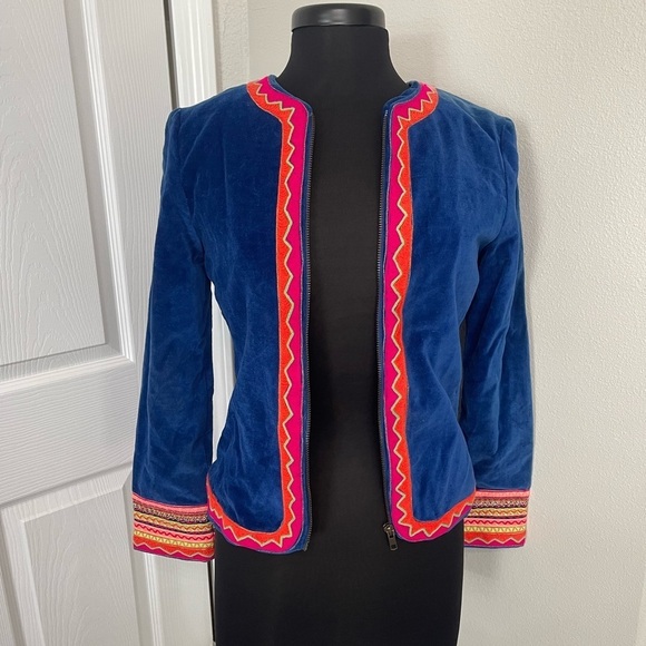 america & beyond Jackets & Blazers - America & Beyond Women’s Pink Blue Embroidered Aztec Pattern Velvet Jacket Sz XS